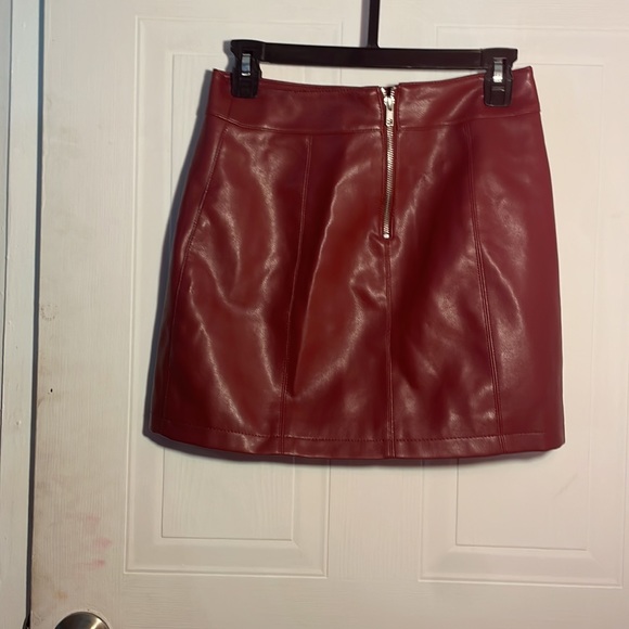 Dress - Picture 4 of 4